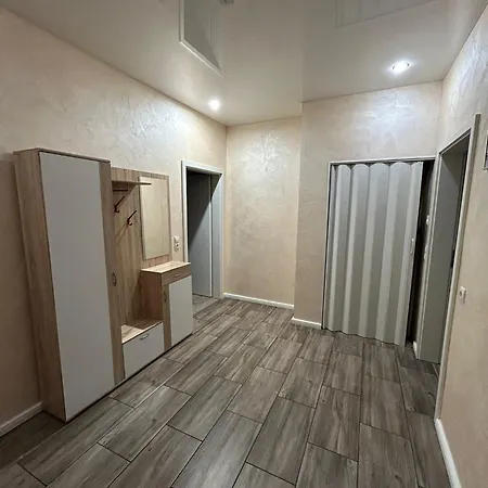 Schoene 2 Mit Wlan Direkt An Der Autobahn Apartament *