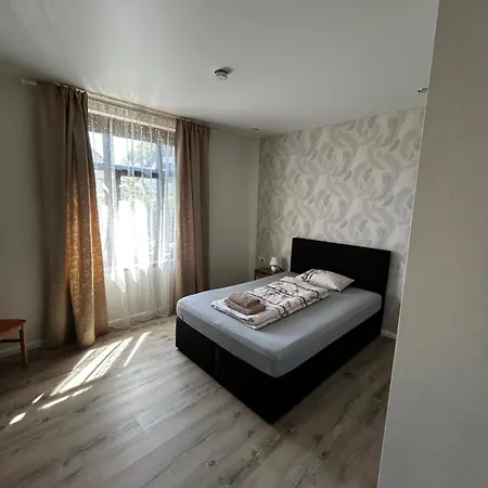 Apartament Schoene 2 Mit Wlan Direkt An Der Autobahn