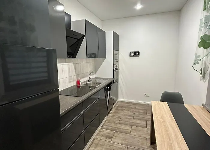 Schoene 2 Mit Wlan Direkt An Der Autobahn Apartament *