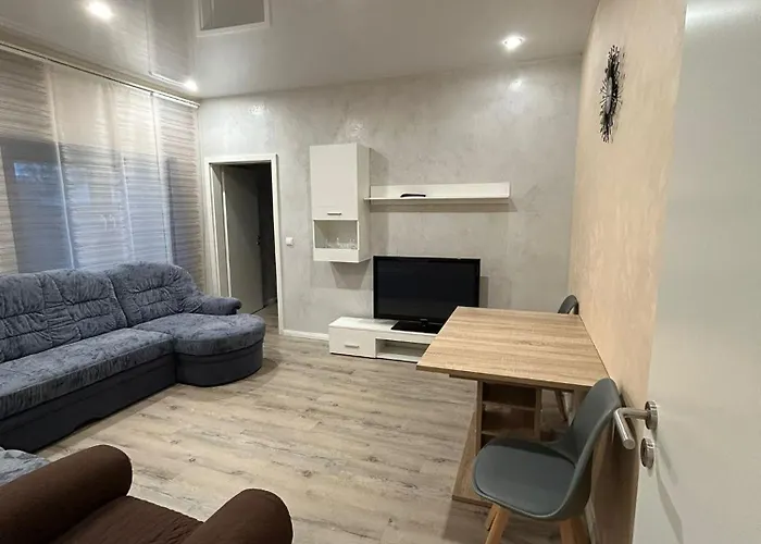 Schoene 2 Mit Wlan Direkt An Der Autobahn Achim